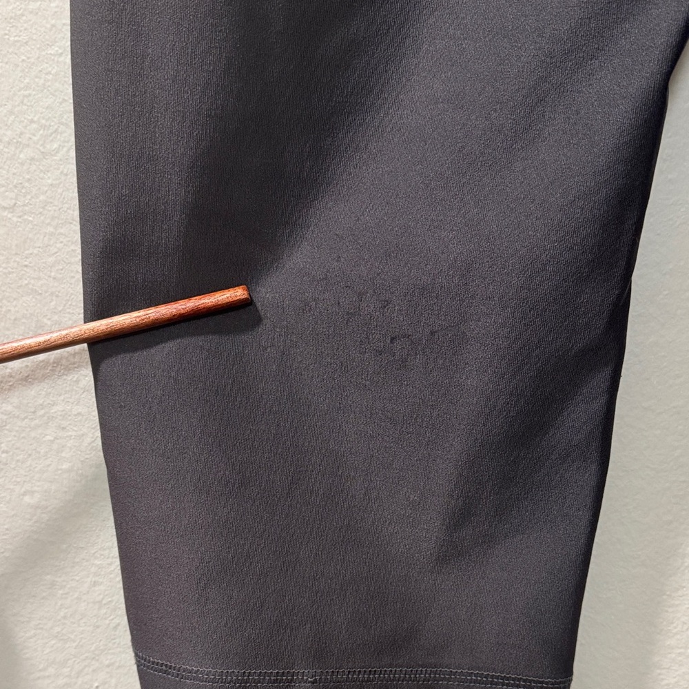 Nike Black Cropped Performance Capris - Picture 7 of 10